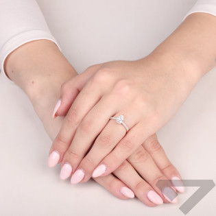 Pierścionek złoty z diamentem laboratoryjnym 1,21 ct kamień centralny szlif gruszka