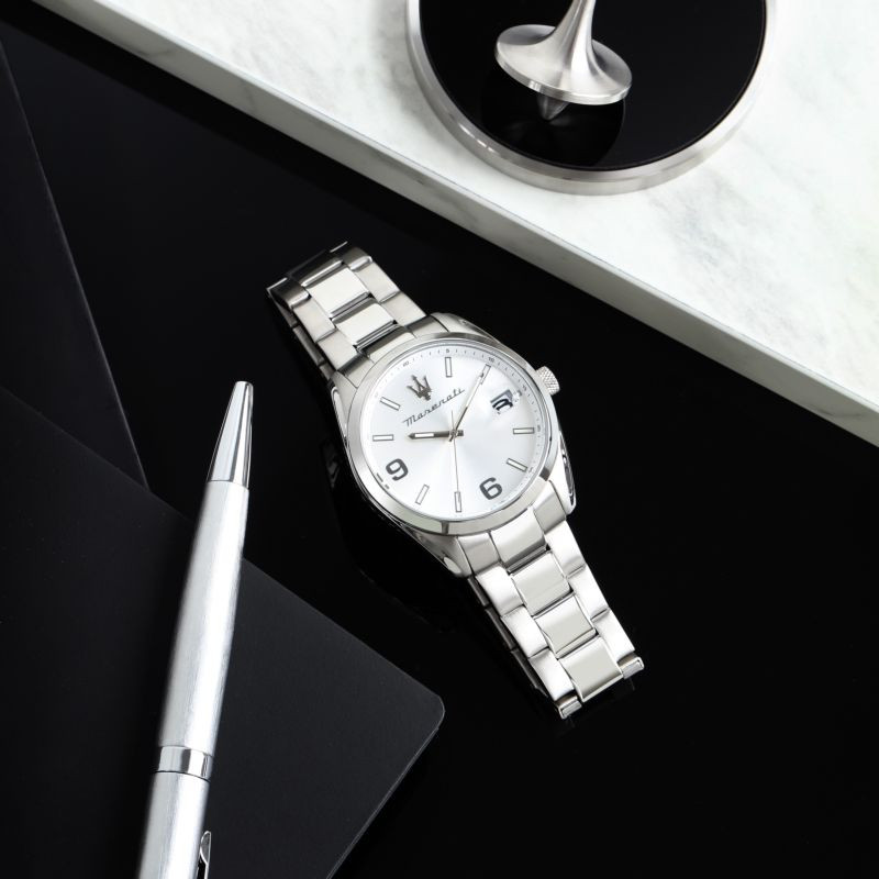 Zegarek męski Maserati Atrazione Silver Dial R8853151014