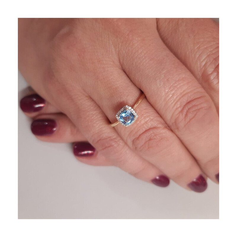 Pierścionek złoty topaz blue z brylantami AW 58266 YW-TO CUSHION próba 585